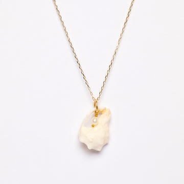 Gold , pearl and shell necklace